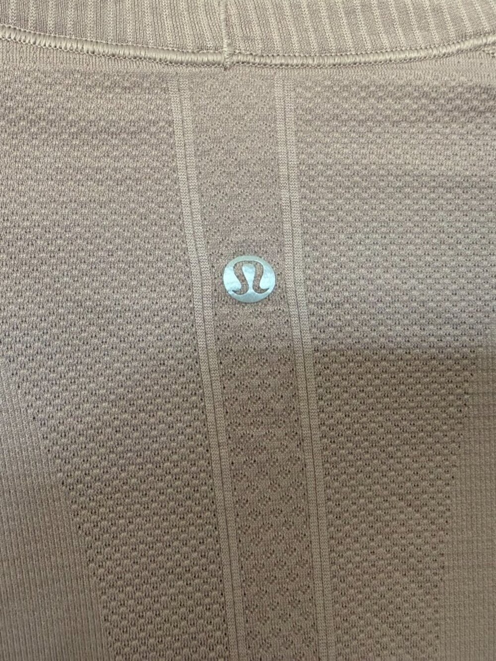 Lululemon long-sleeved sweat shirt - Picture 3 of 4